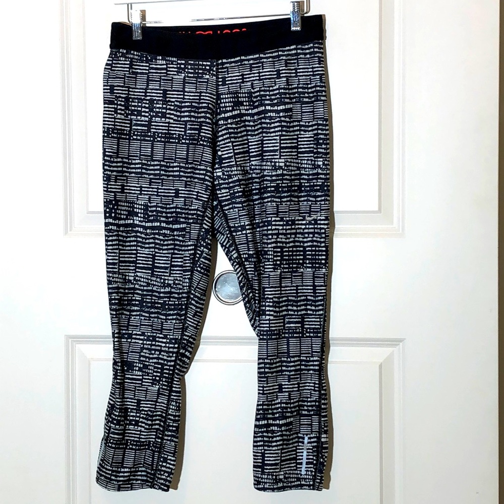Nike Dri Fit Cropped Black/White Legging Large Activewear Workout
